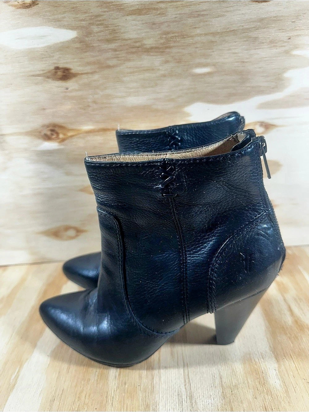 Frye Regina Black Pointed-Toe Heeled Ankle Boots Women’s Size 8